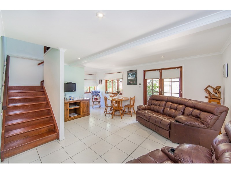 21 Thurecht Parade, Scarborough QLD 4020