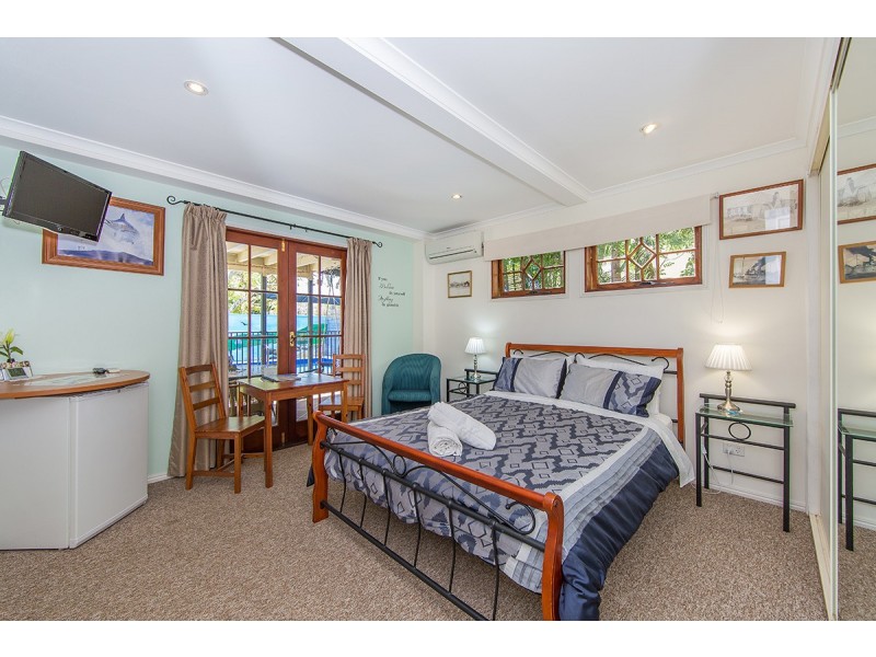 21 Thurecht Parade, Scarborough QLD 4020