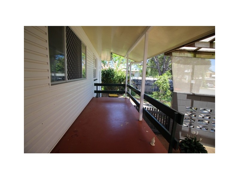 1a Blakeney Street, Woody Point QLD 4019