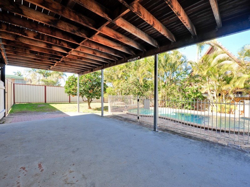 215 Maine Road, Clontarf QLD 4019