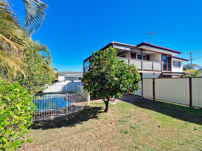 215 Maine Road, Clontarf QLD 4019