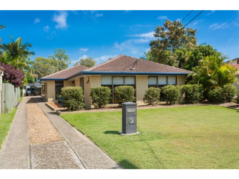 42 Shea Street, Scarborough QLD 4020