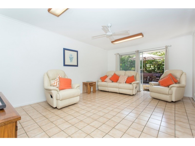 42 Shea Street, Scarborough QLD 4020