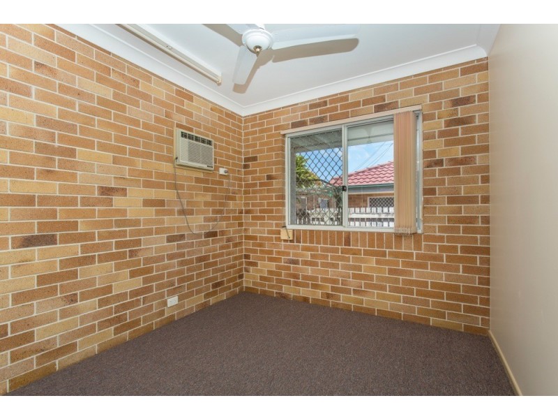 2/37 Livermore Street, Redcliffe QLD 4020