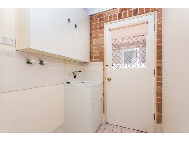 2/37 Livermore Street, Redcliffe QLD 4020