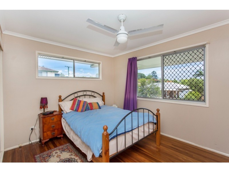 27 Duke Street, Clontarf QLD 4019