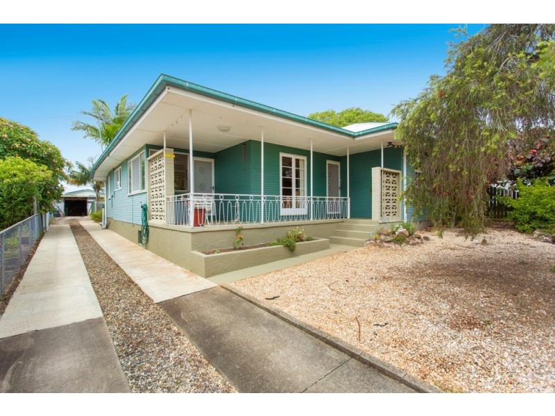 27 Deans Street West, Clontarf QLD 4019