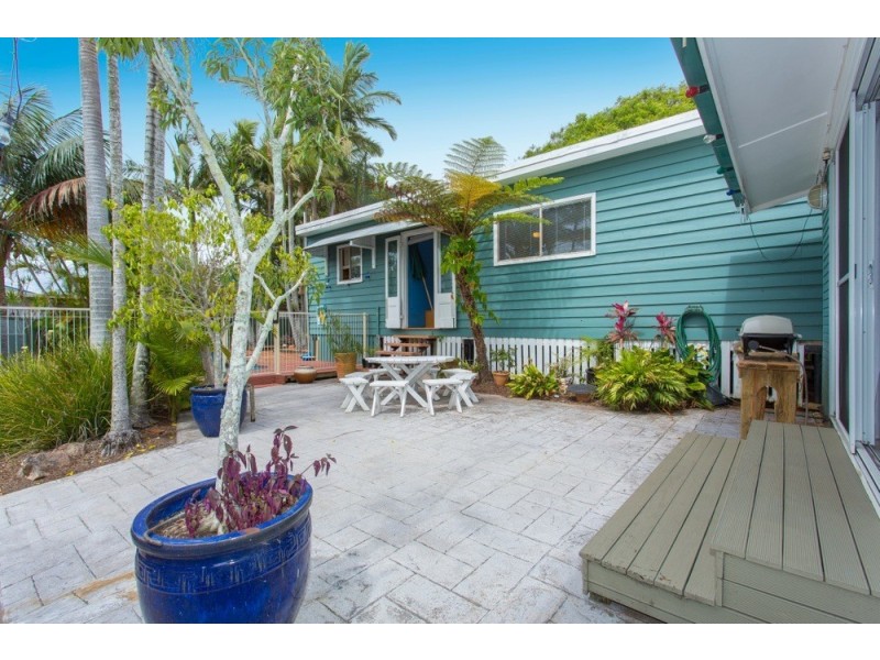 27 Deans Street West, Clontarf QLD 4019