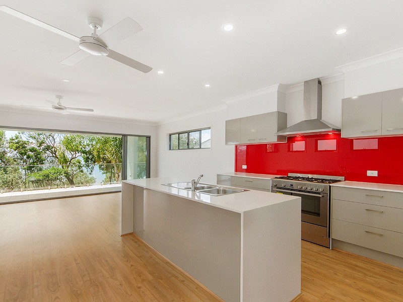 49 Whytecliffe Parade, Woody Point QLD 4019