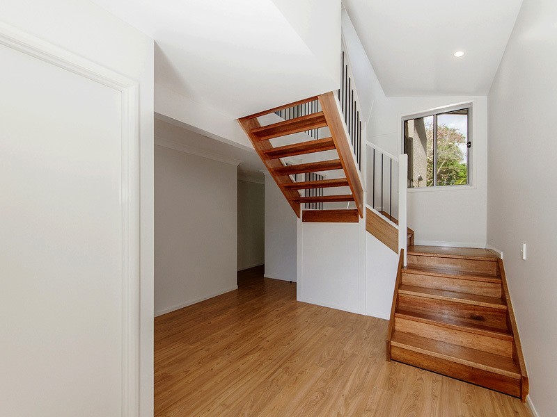 49 Whytecliffe Parade, Woody Point QLD 4019
