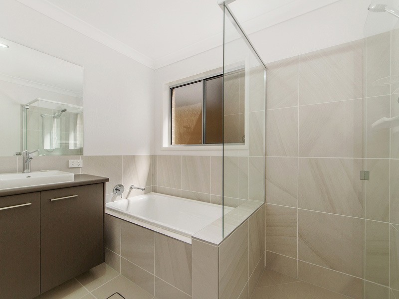 49 Whytecliffe Parade, Woody Point QLD 4019
