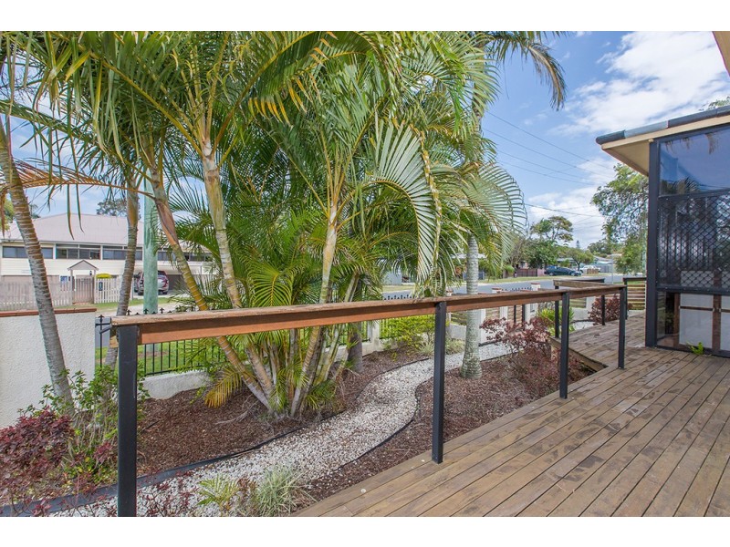 12 Redbank Road, Redcliffe QLD 4020