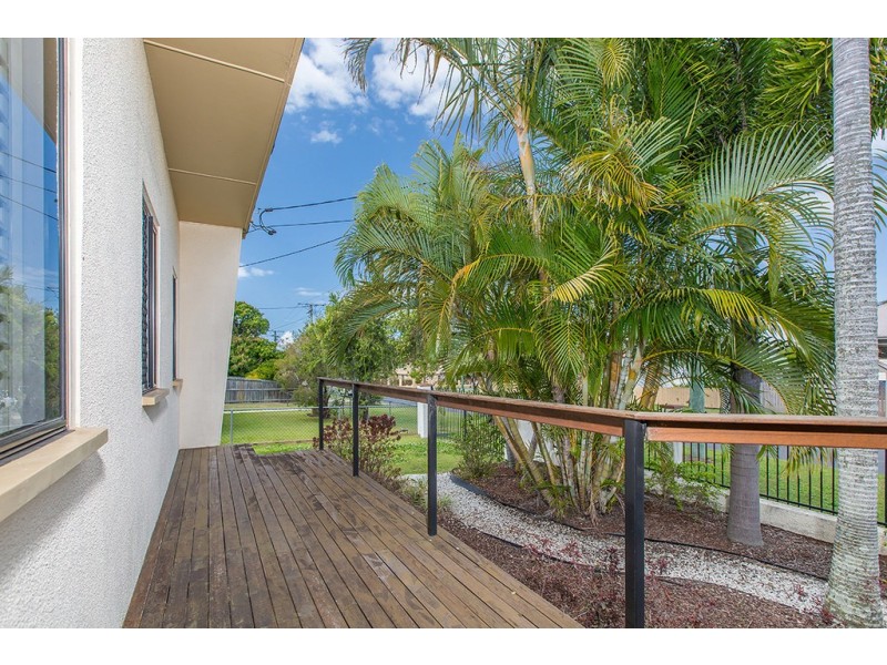 12 Redbank Road, Redcliffe QLD 4020