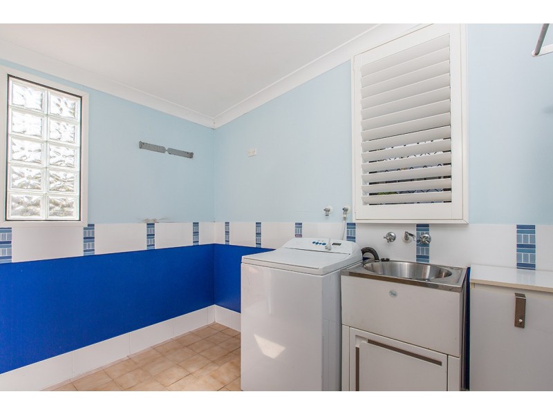 12 Redbank Road, Redcliffe QLD 4020