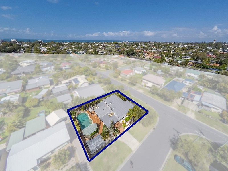 12 Redbank Road, Redcliffe QLD 4020