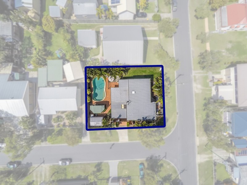 12 Redbank Road, Redcliffe QLD 4020