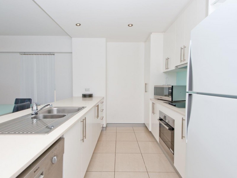 25/83 Marine Parade, Redcliffe QLD 4020