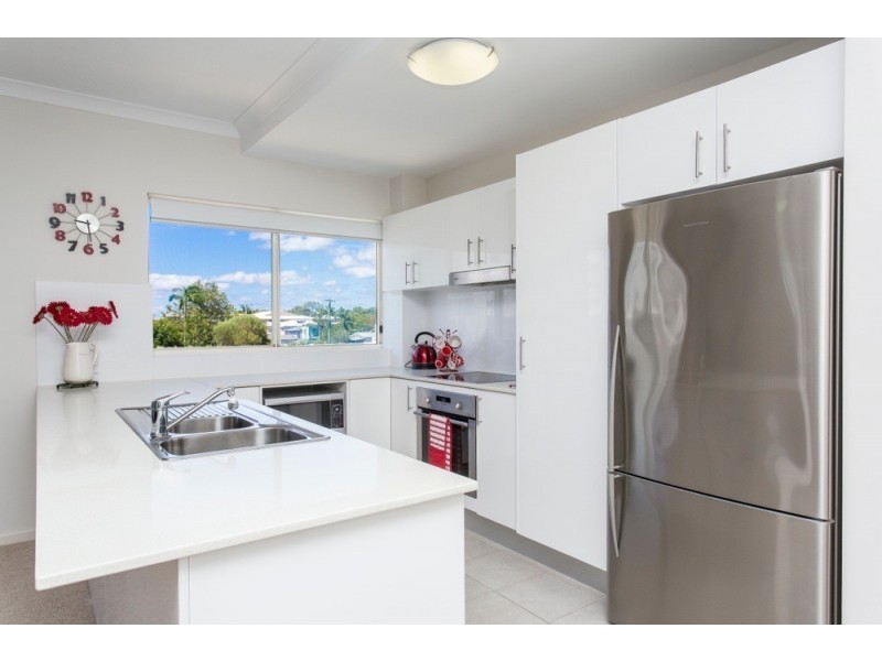 8/8 Bunton Street, Scarborough QLD 4020