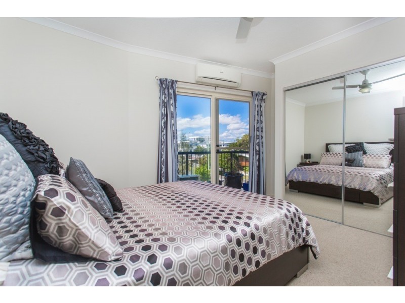 8/8 Bunton Street, Scarborough QLD 4020