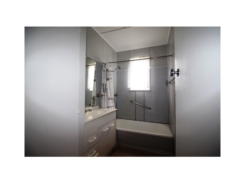 1 Maryborough Terrace, Scarborough QLD 4020