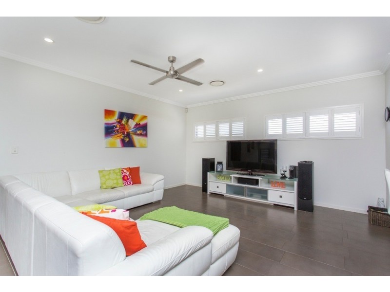 6 Mickelson Street, North Lakes QLD 4509
