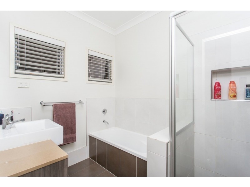 6 Mickelson Street, North Lakes QLD 4509