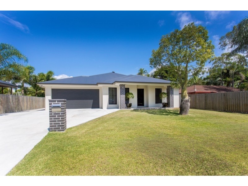 3 Roma Street, Scarborough QLD 4020