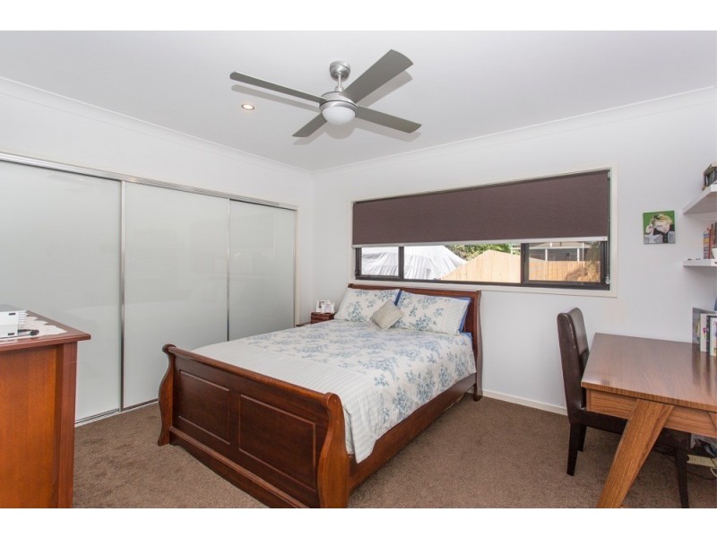 3 Roma Street, Scarborough QLD 4020