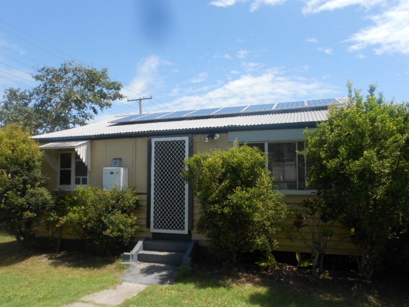 37 Seaville Avenue, Scarborough QLD 4020