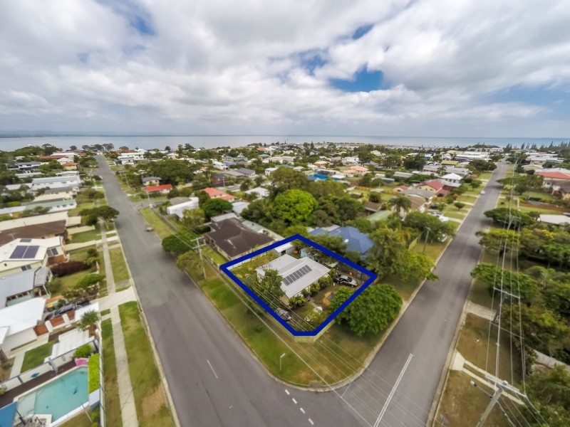 37 Seaville Avenue, Scarborough QLD 4020