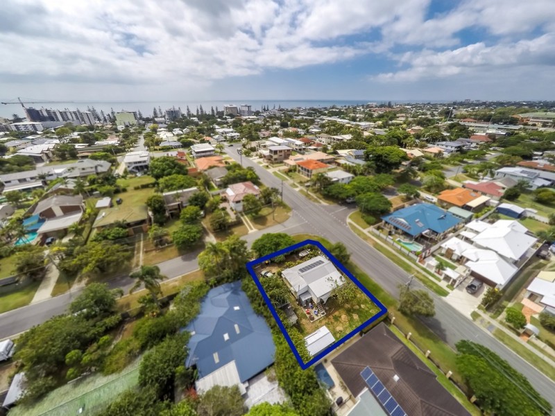 37 Seaville Avenue, Scarborough QLD 4020