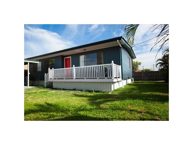 52 Ashmole Road, Redcliffe QLD 4020