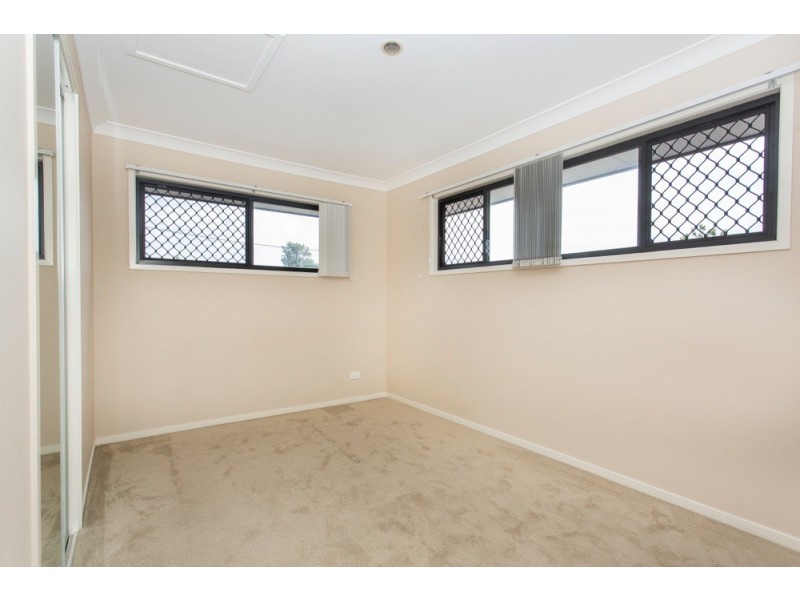 1/5-7 Bramble Street, Woody Point QLD 4019