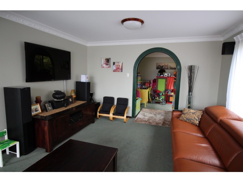 25 Southern Cross Drive, Newport QLD 4020