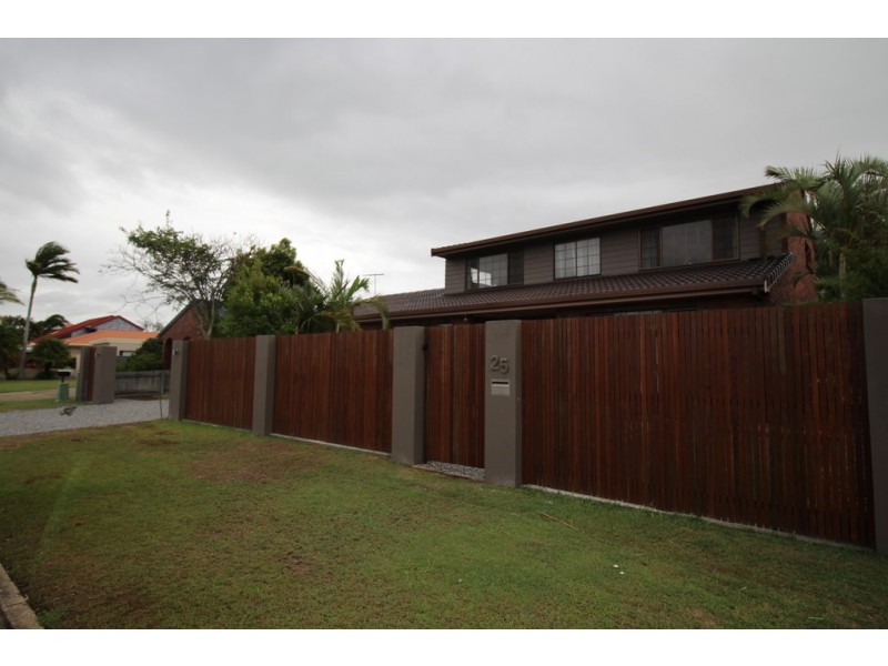 25 Southern Cross Drive, Newport QLD 4020