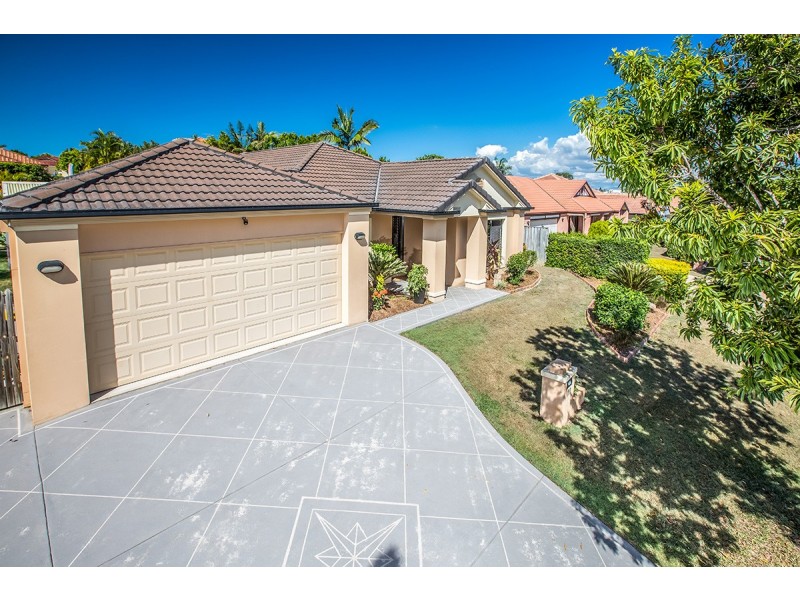 12 Sefton Court, North Lakes QLD 4509