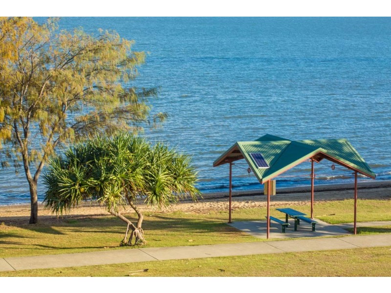 11 Elizabeth Avenue, Clontarf QLD 4019