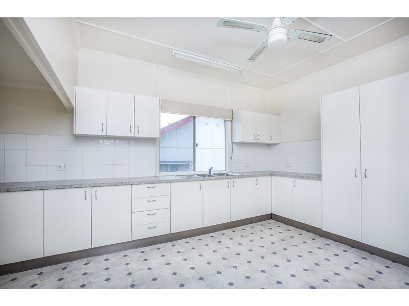 11 Elizabeth Avenue, Clontarf QLD 4019