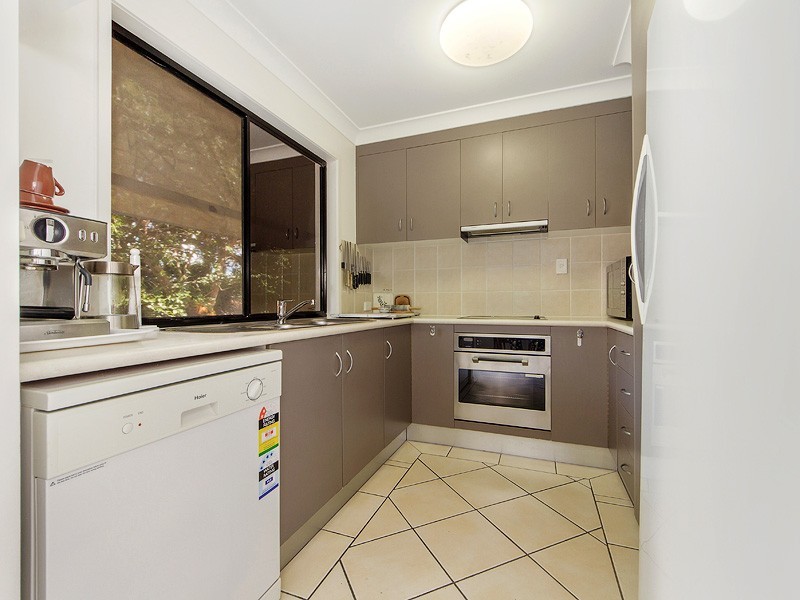 9/16-18 Georgina Street, Woody Point QLD 4019