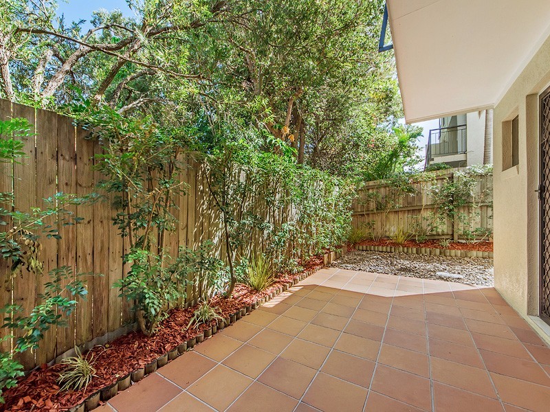 9/16-18 Georgina Street, Woody Point QLD 4019