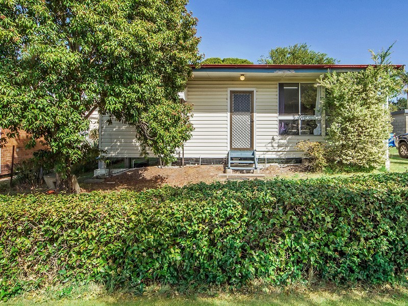 12 Ralph Street, Clontarf QLD 4019