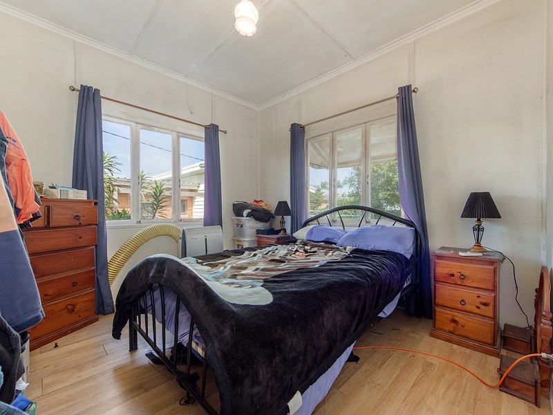 12 Ralph Street, Clontarf QLD 4019