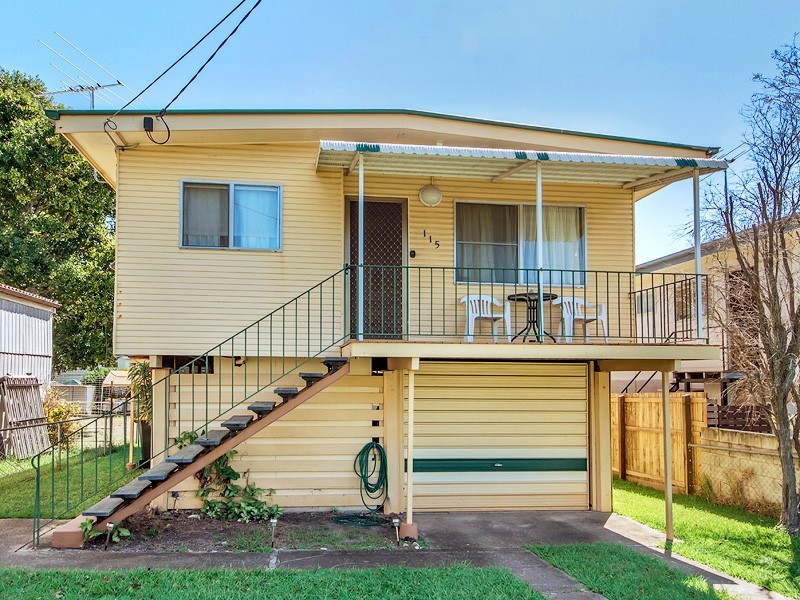 115 Scarborough Road, Redcliffe QLD 4020