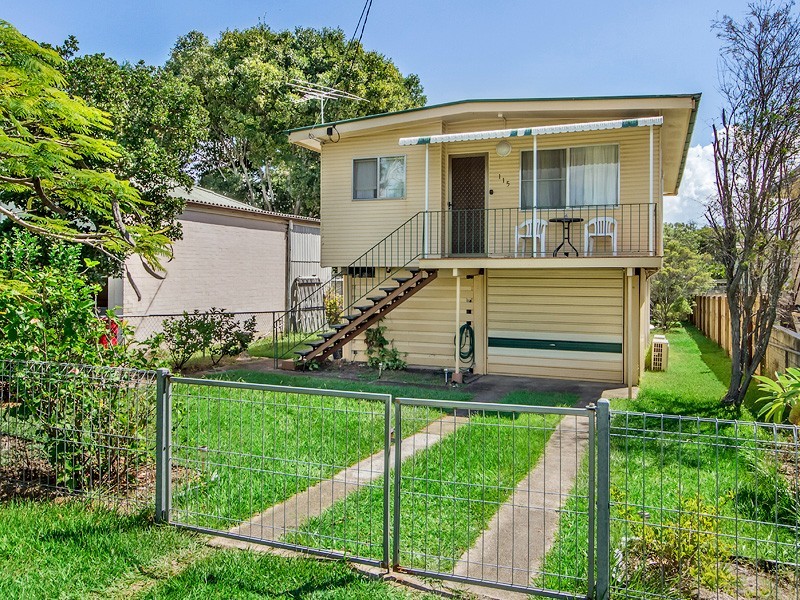 115 Scarborough Road, Redcliffe QLD 4020