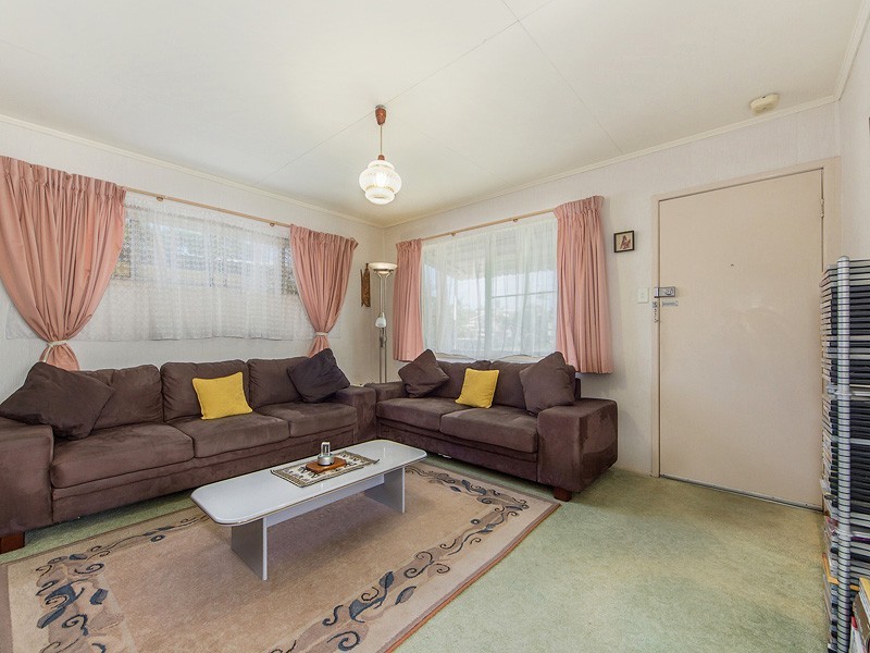 115 Scarborough Road, Redcliffe QLD 4020