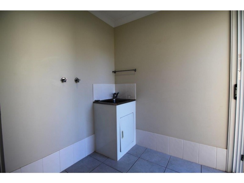 1a Edwin Street, Redcliffe QLD 4020