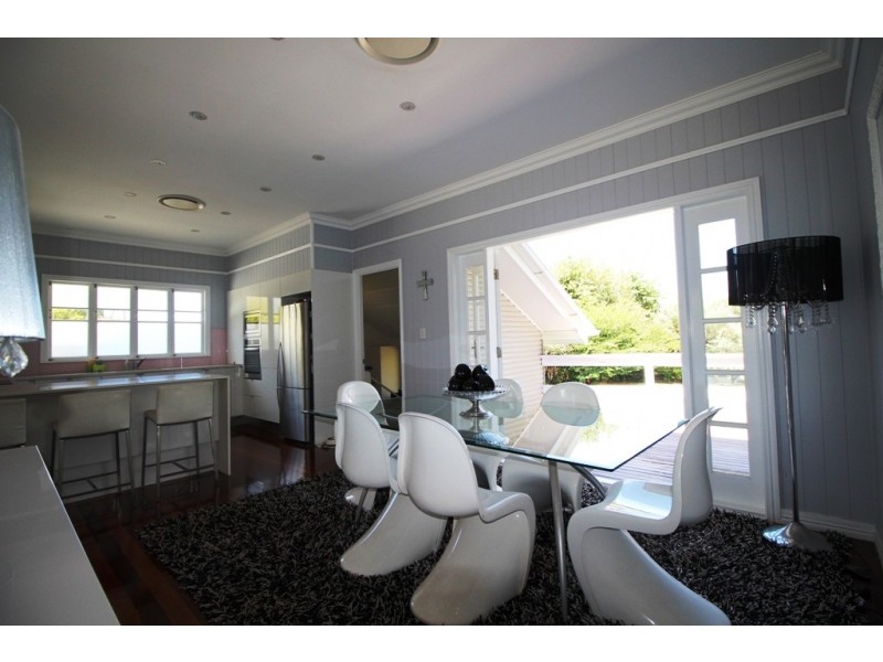 77 Albert Street, Margate QLD 4019