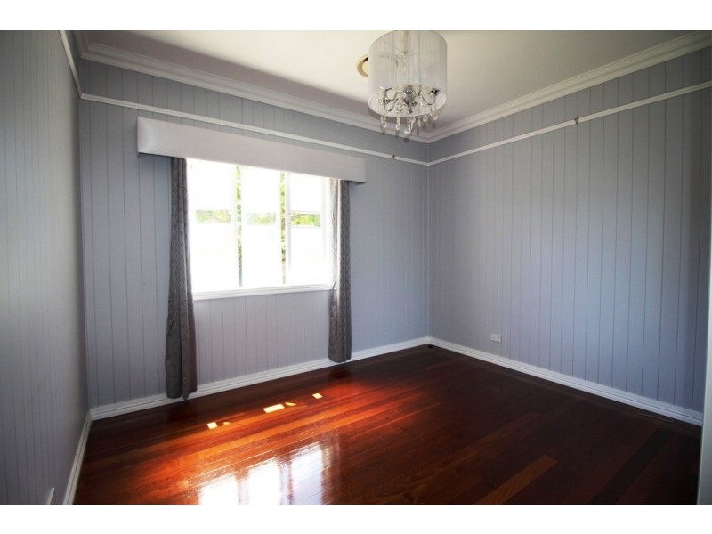 77 Albert Street, Margate QLD 4019