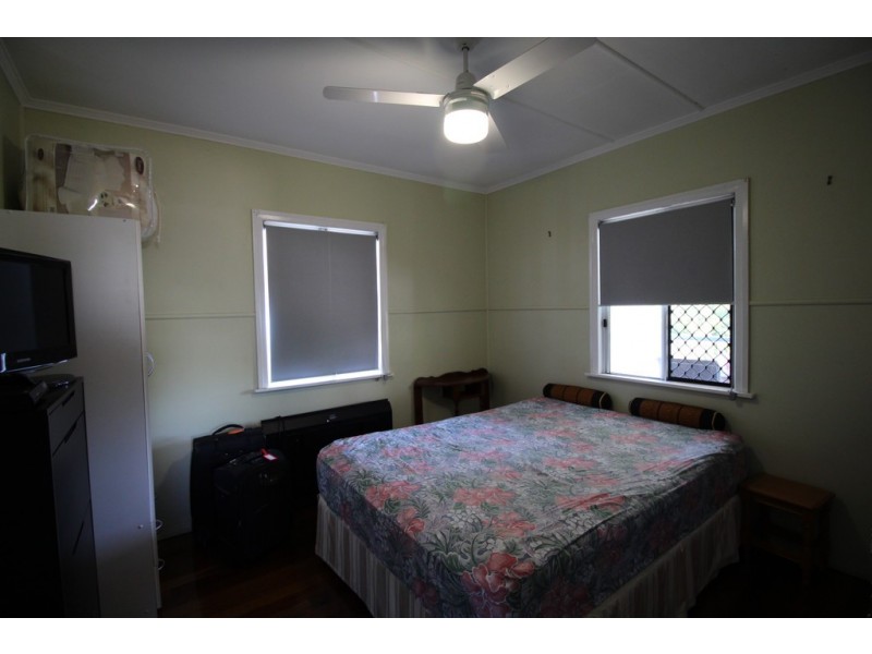 14 Louis Street, Redcliffe QLD 4020