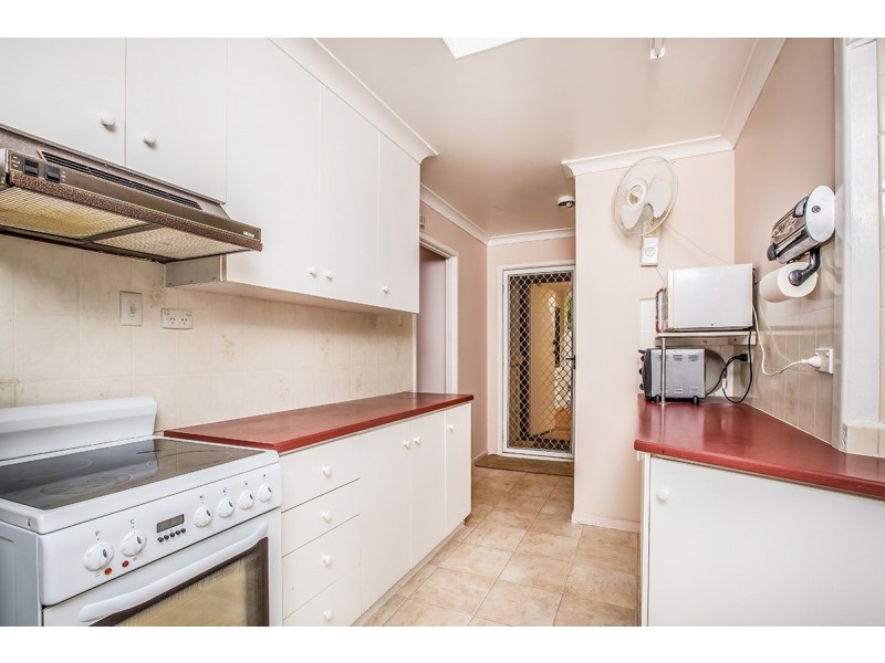 39 Oyster Point Esplanade, Newport QLD 4020